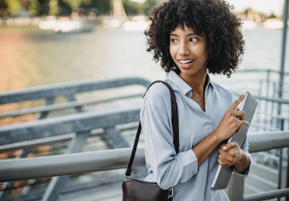 女電腦袋：展現時尚與實用兼備的文化魅力